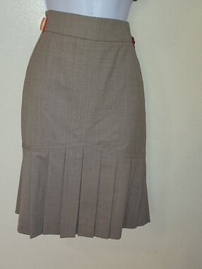 Women's Taupe Midi Pleated Hem Skirt, Side Zipper and Pockets